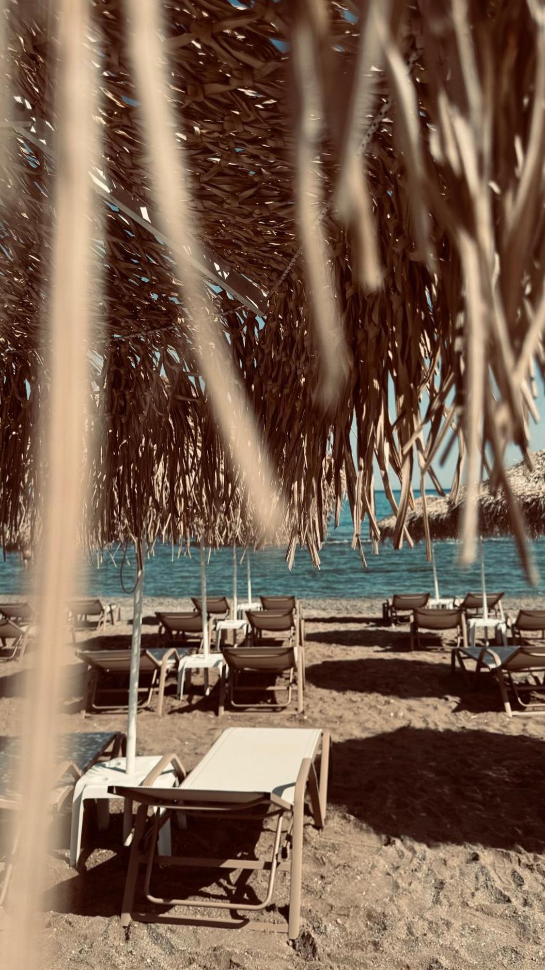 Indigo Seaside Experience Aparthotel Adelianos Kampos Exterior photo